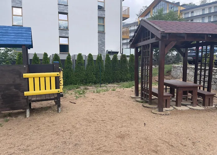 Srodkowa Widok Na Gory 1 Pietro Garaz Gratis